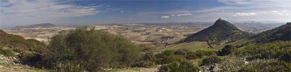 Vista general del Castillo de Cote