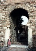 Puerta de las columnas