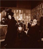 MANUEL, Henri, Rodin y la duquesa de Choiseul en el H&ocirc;tel Biron c. 1910, gelatina de plata, 21,5 x 15,5 cm.