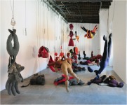 Annete Messager "Articulados - Desarticulados" 2002  