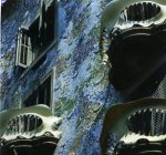 1904-1906 Casa Batll&oacute;, Paseo de Gr&agrave;cia, 43, Barcelona. Detalle de la fachada