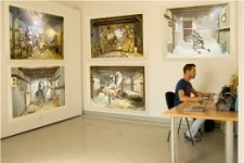 Fernando Bayona en el estudio en BilbaoArte, 2012