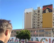 Frank Shepard Fairey comprobando que todo va bien, M&aacute;laga