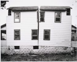 Gordon Matta Clark, Splitting, 1974; Collection SFMOMA; &copy; Estate of Gordon Matta-Clark / Artists Rights Society (ARS), New York