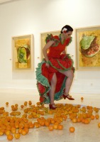 Mar&iacute;a AA, Naranjas amargas (ni contigo ni sin ti), 2009. Fotograf&iacute;a: Liss Absu 