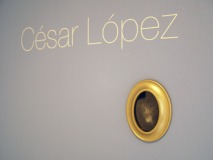 C&eacute;sar L&oacute;pez. "Retrato a los 32". Canas del autor