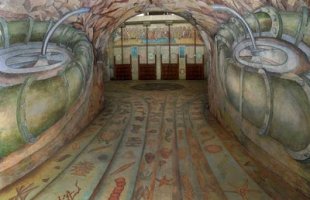 Diego Rivera pintando el suelo del tunel en 1951. Fotograf&ccedil;ia de Juan G&uacute;zman