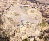 El escritor estadounidense Tony Hillerman