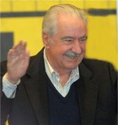 El poeta colombiano &Aacute;lvaro Mutis en M&eacute;xico