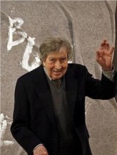 Antoni T&agrave;pies i Puig en una de sus &uacute;ltimas apariciones