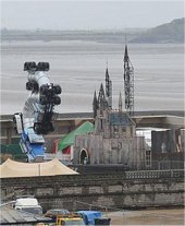 Las extra&ntilde;as obras que se ven a lo lejos en Weston-super-Mare