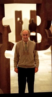 El artista Eduardo Chillida