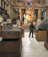 El Museo del Cairo protegido por el ej&eacute;rcito