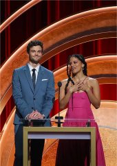 Los actores Zazie Beetz y Jack Quai, encargados de dar la lista de los nominados para la 96&ordf; edici&oacute;n de los Premios Oscar 