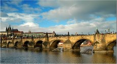 Puente de Carlos (Karluv most), uno de los s&iacute;mbolos tur&iacute;sticos de Praga