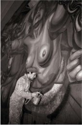 David Alfaro Siqueiros trabajando en el mural Nueva democracia en el Palacio de Bellas Artes, M&eacute;xico, 1945.