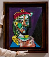 Pablo Picasso, Femme au béret y a la robe quadrillée (Marie-Thérèse Walter) , 1937. © sucesión picasso / dacs 2018.